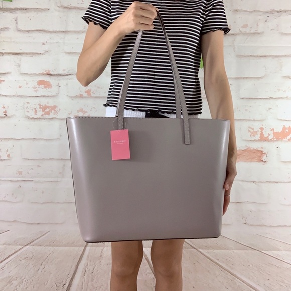 ❗️SALE❗️Kate Spade Janie Medium Tote - Picture 4 of 8